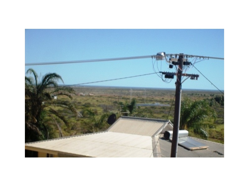 21 Craggs Court, Carnarvon WA 6701