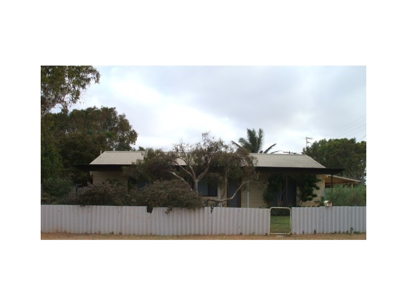 29 CROWTHER STREET, Carnarvon WA 6701