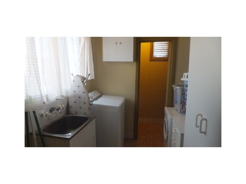 15 Pincombe Street, Carnarvon WA 6701