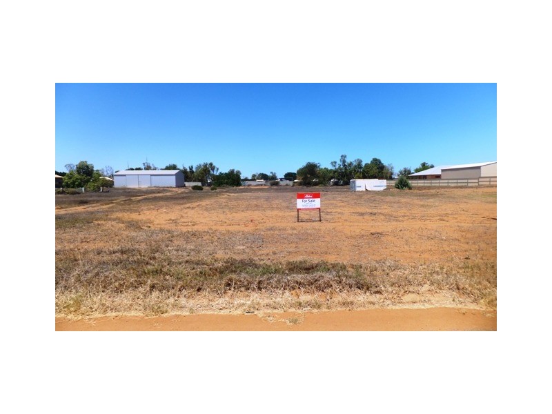 70 SHALLCROSS STREET, Carnarvon WA 6701