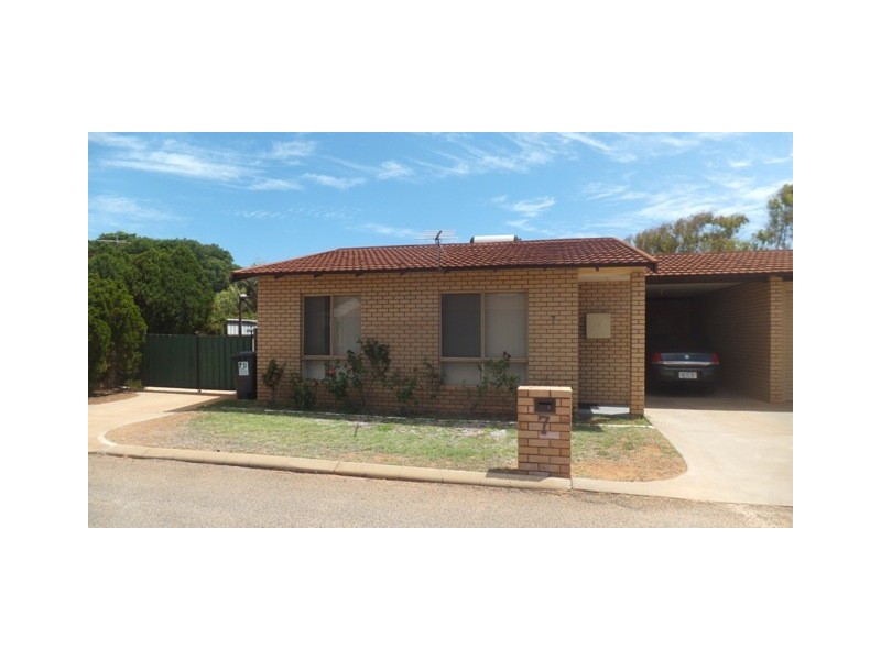 Unit 7 / 19 Marmion Street, Carnarvon WA 6701