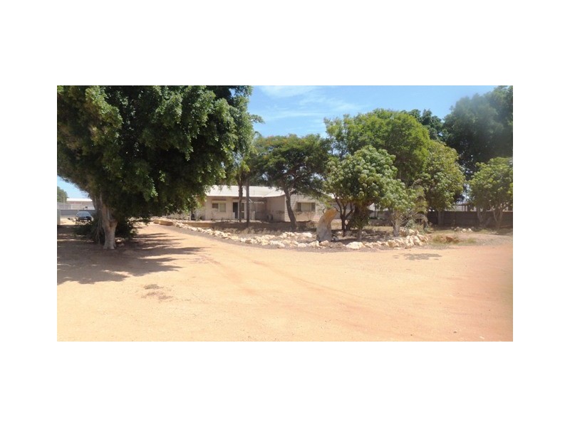 113 BOUNDARY ROAD, Carnarvon WA 6701