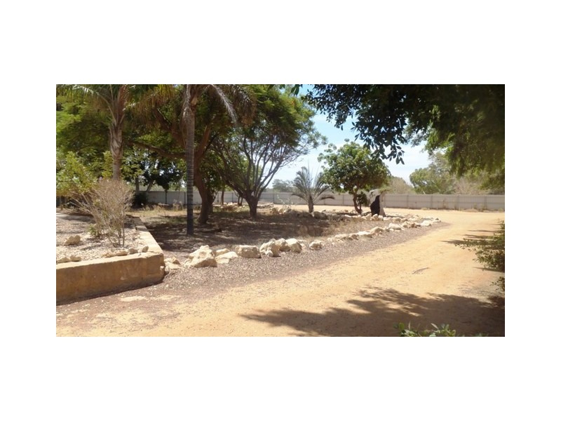 113 BOUNDARY ROAD, Carnarvon WA 6701