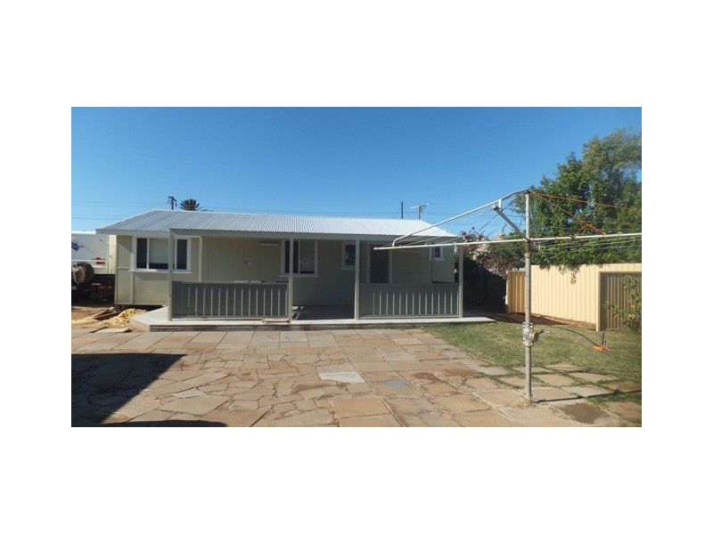 56 Cleaver Street, Carnarvon WA 6701
