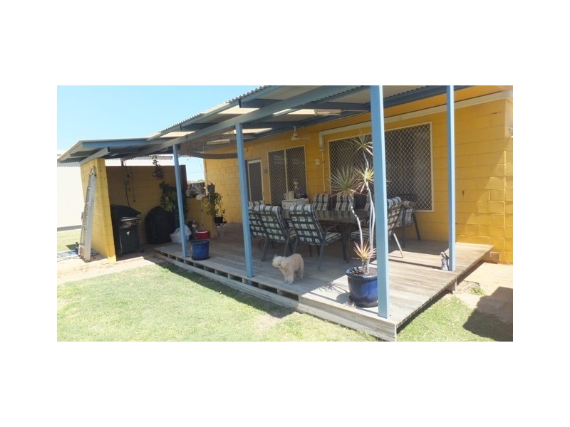 13 Hubble Street, Carnarvon WA 6701