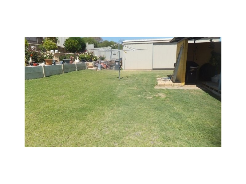13 Hubble Street, Carnarvon WA 6701