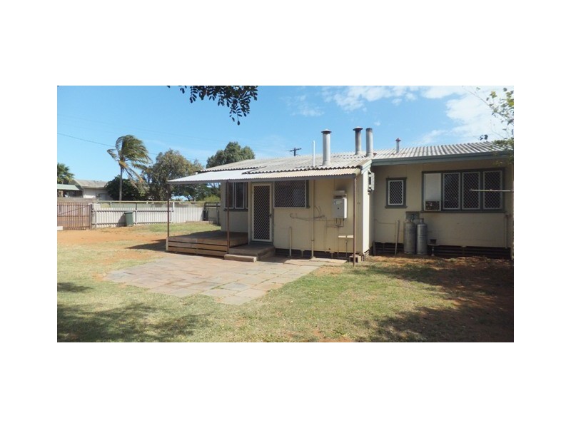 19 McNish Street, Carnarvon WA 6701