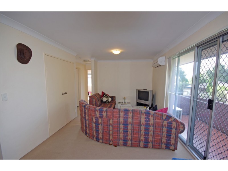 3/4 Paget Street, Richmond NSW 2753