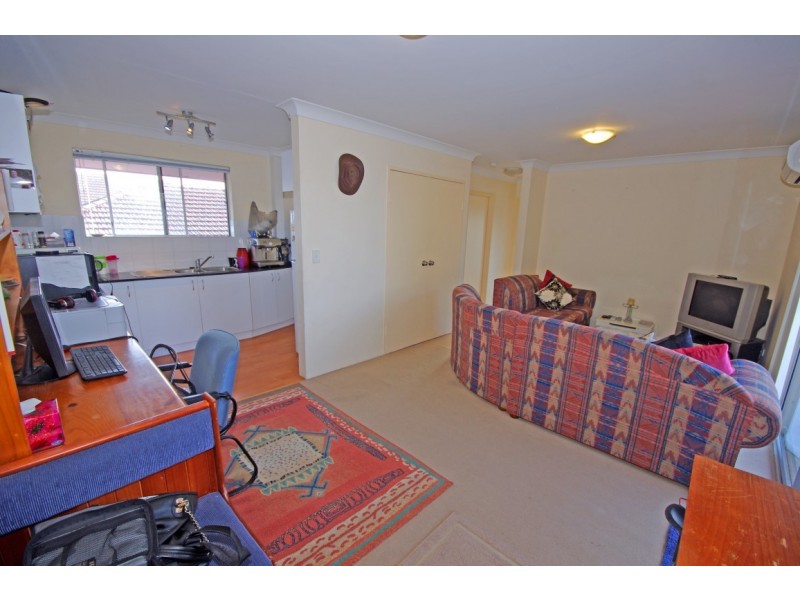 3/4 Paget Street, Richmond NSW 2753