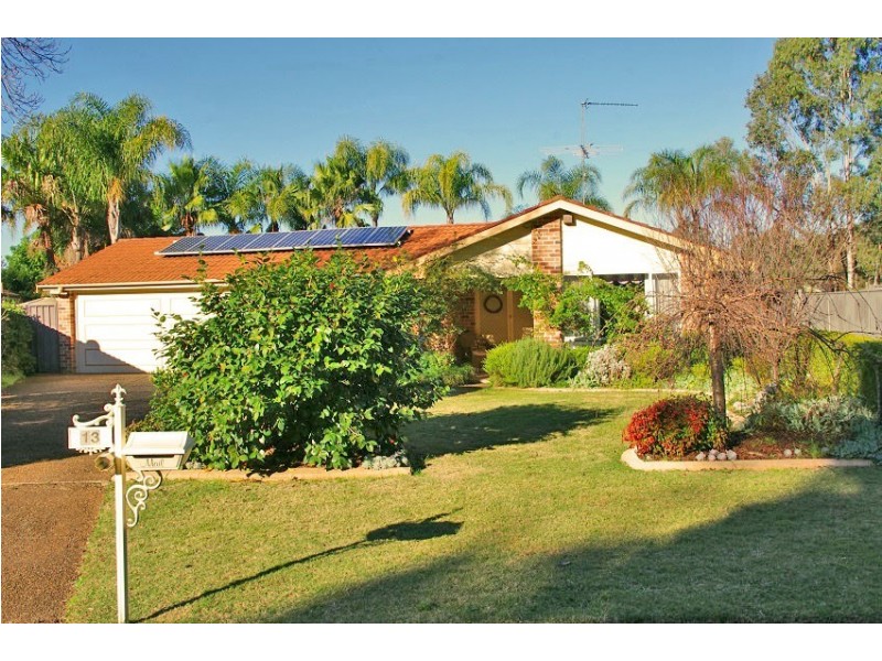 13 Rich Close, Bligh Park NSW 2756