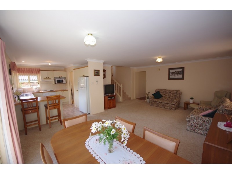 2/10 Ignatius Avenue, North Richmond NSW 2754