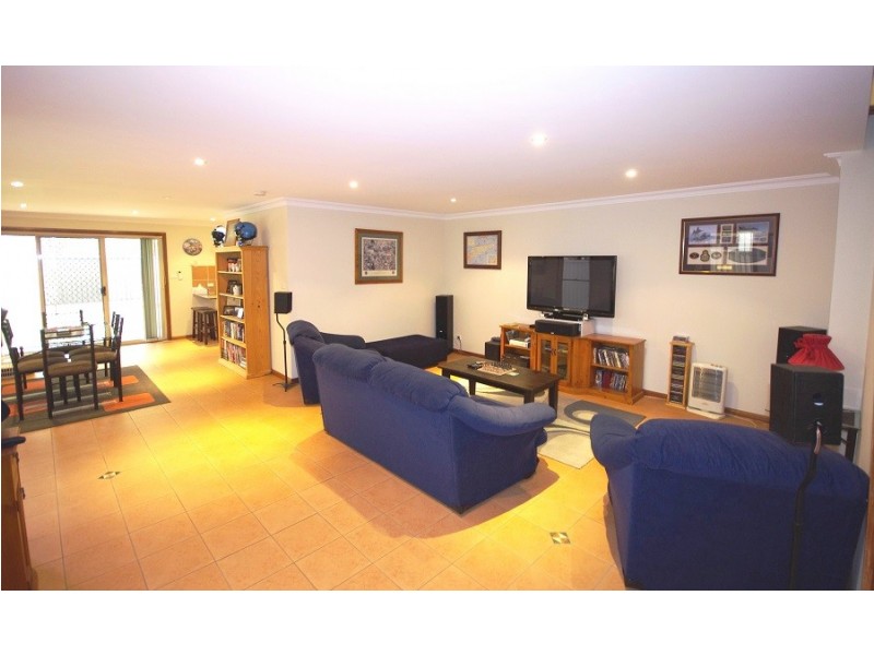 2/20 Norfolk Place, North Richmond NSW 2754