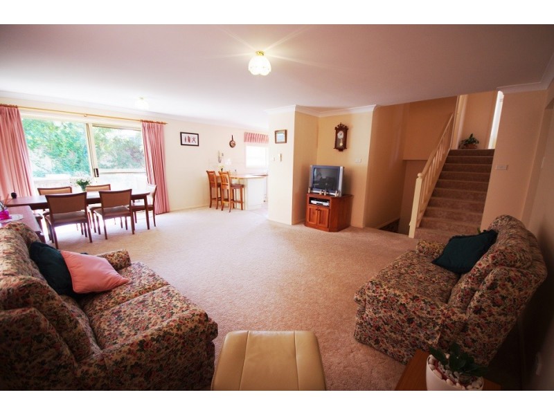 2/10 Ignatius Avenue, North Richmond NSW 2754