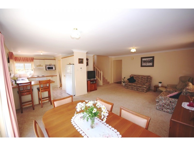 2/10 Ignatius Avenue, North Richmond NSW 2754