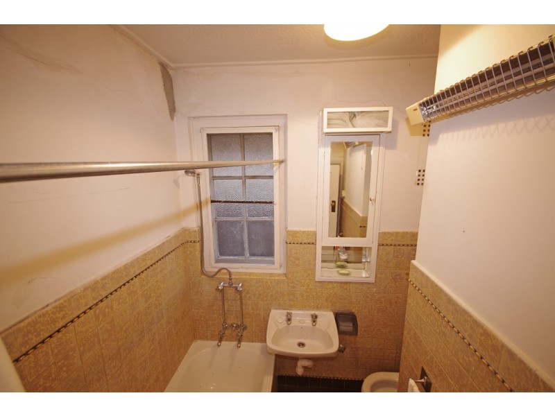 11 HILL STREET, Wentworthville NSW 2145