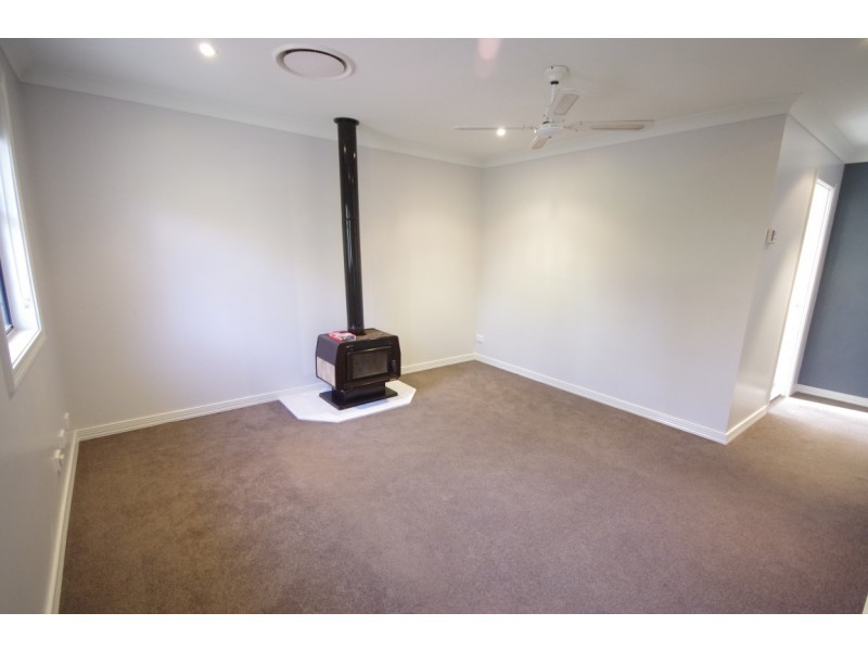 1B College Street, Richmond NSW 2753