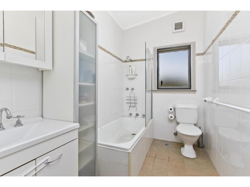 9 Reynolds Avenue, Hobartville NSW 2753