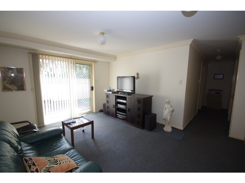 2/1 Yvonne Place, North Richmond NSW 2754