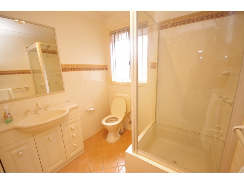 2/1 Yvonne Place, North Richmond NSW 2754