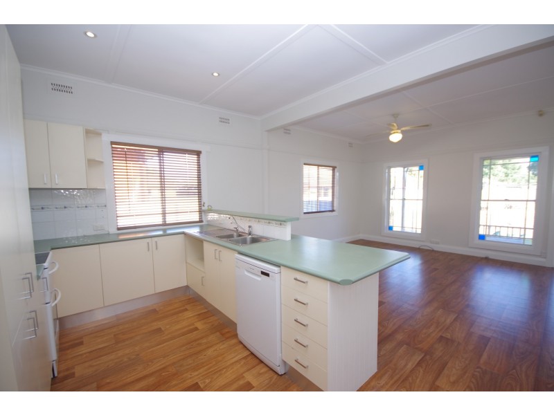 64 Lennox Street, Richmond NSW 2753