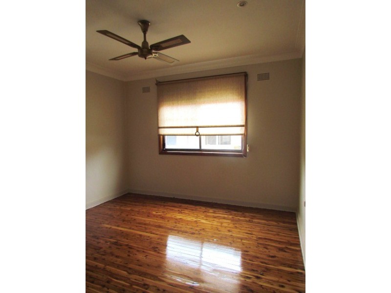 25 Eighth Avenue, Seven Hills NSW 2147