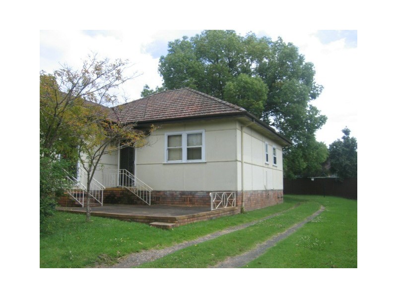 2/29 Cornelia Road, Toongabbie NSW 2146