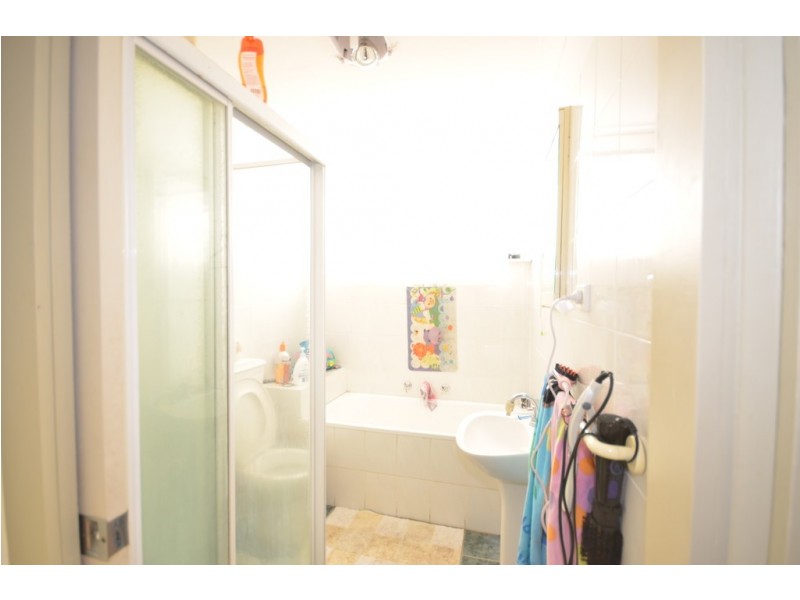 60 Bryson Street, Toongabbie NSW 2146