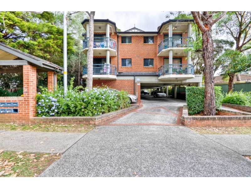 6/234 Targo Road, Toongabbie NSW 2146