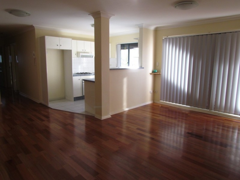 6/234 Targo Road, Toongabbie NSW 2146