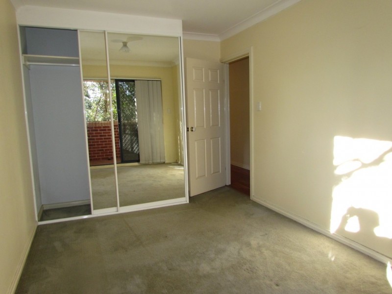 6/234 Targo Road, Toongabbie NSW 2146