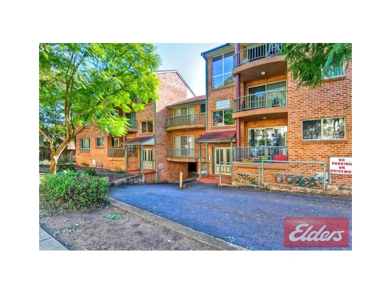 16/221 Dunmore Street, Pendle Hill NSW 2145