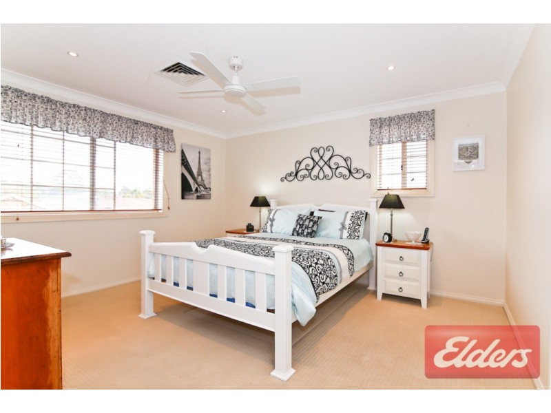 1 Newcombe Place, Toongabbie NSW 2146