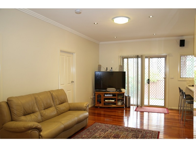 33 Bungaree Road, Toongabbie NSW 2146