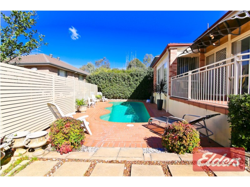 22 Broadleaf Crescent, Beaumont Hills NSW 2155