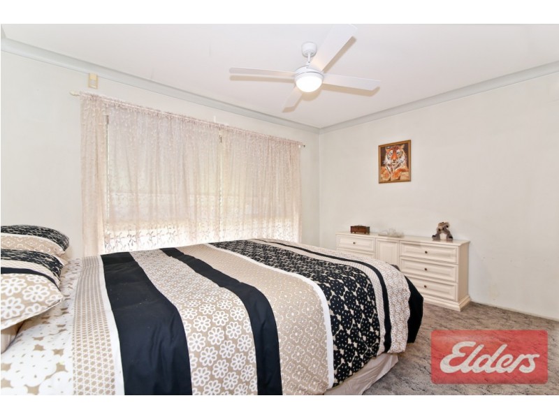 5 Pamela Place, Girraween NSW 2145