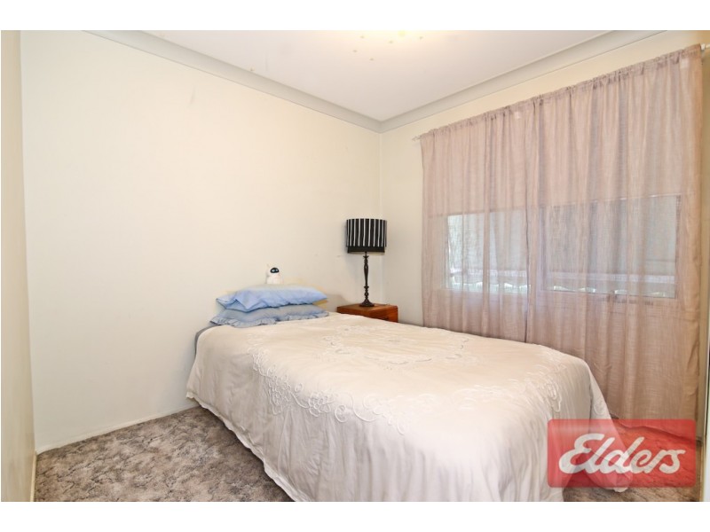 5 Pamela Place, Girraween NSW 2145