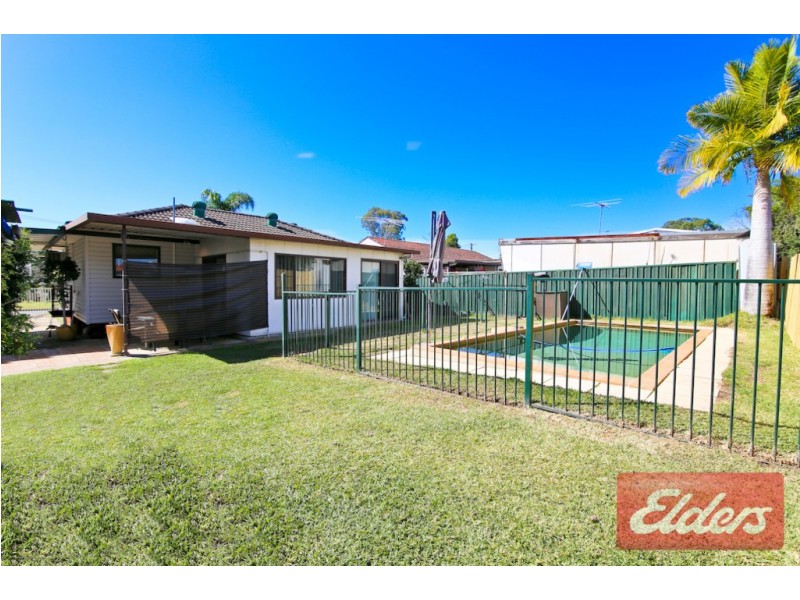 5 Pamela Place, Girraween NSW 2145
