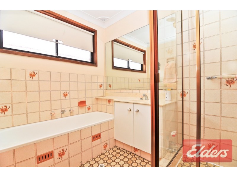 11 McKay Street, Toongabbie NSW 2146