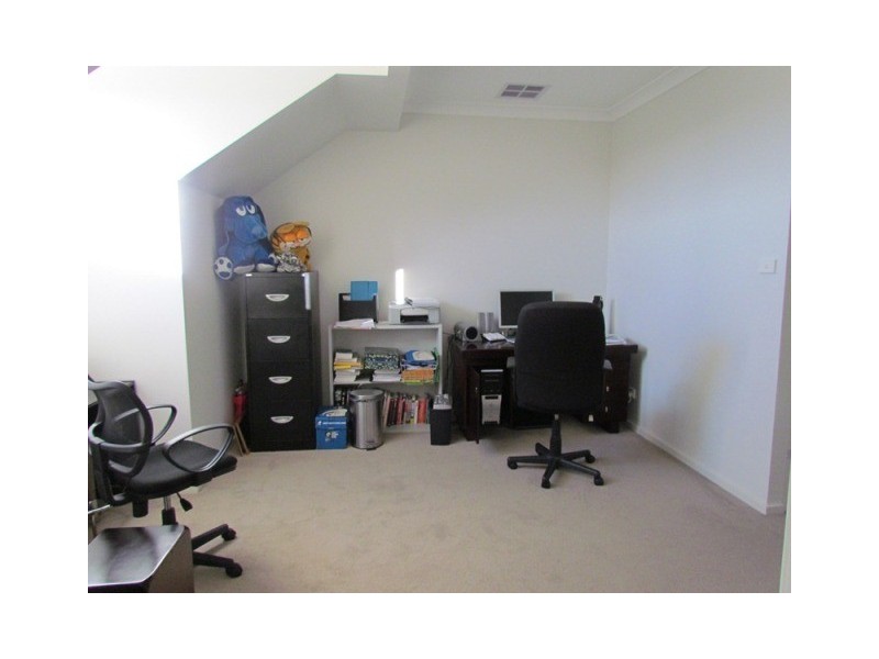 2/64 Australia Street, Oxley Park NSW 2760