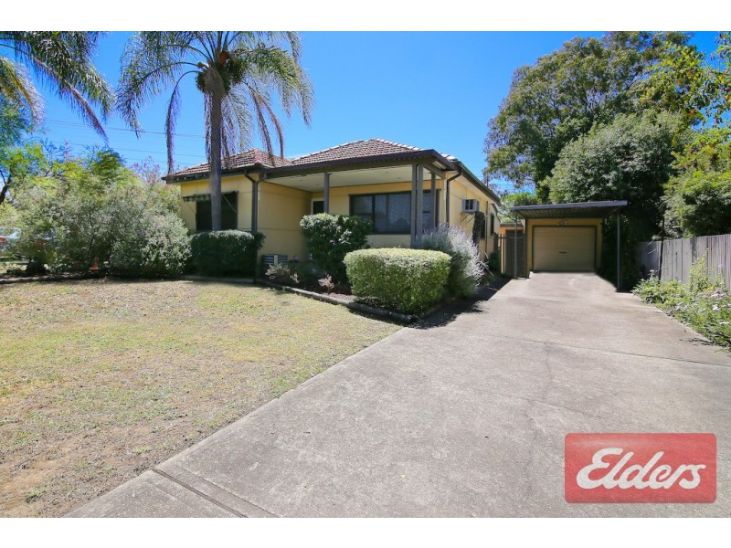 3 Edna Avenue, Toongabbie NSW 2146