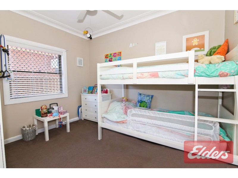 3 Edna Avenue, Toongabbie NSW 2146