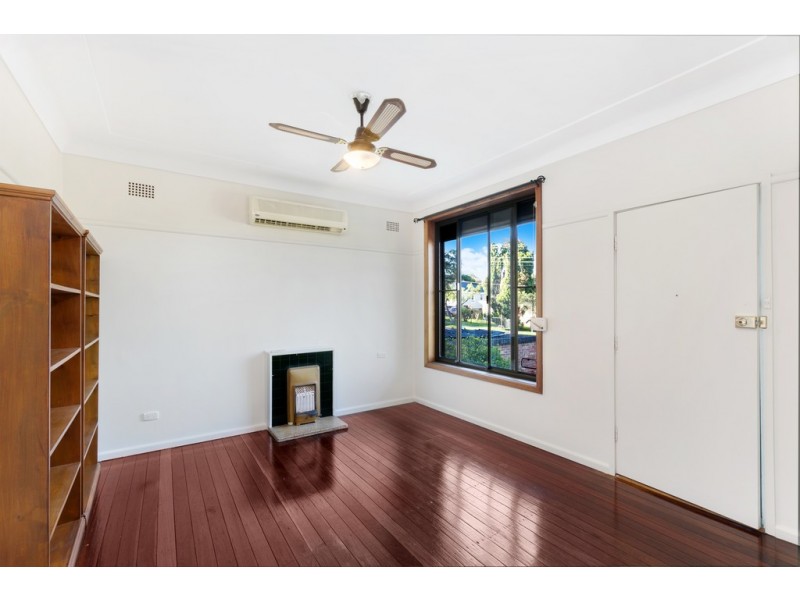 118 Freeman Street, Lalor Park NSW 2147