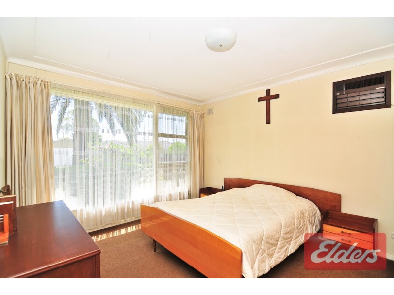 1 Cosimo Street, Toongabbie NSW 2146