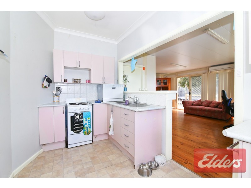1 Edna Avenue, Toongabbie NSW 2146