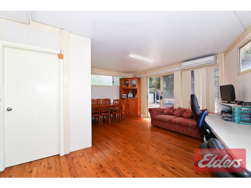 1 Edna Avenue, Toongabbie NSW 2146