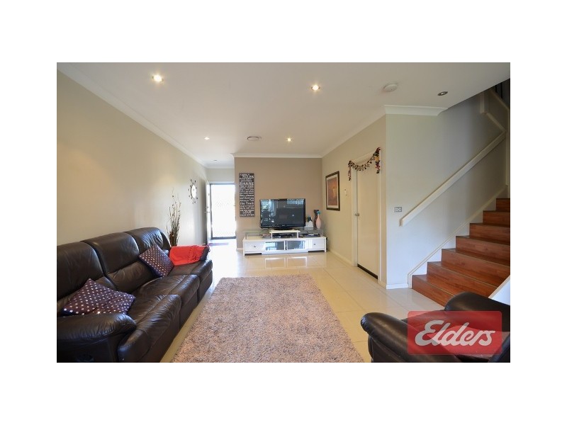 2/44 Girraween Road, Girraween NSW 2145