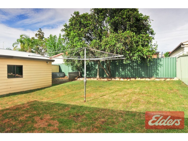 30 Orleans Crescent, Toongabbie NSW 2146