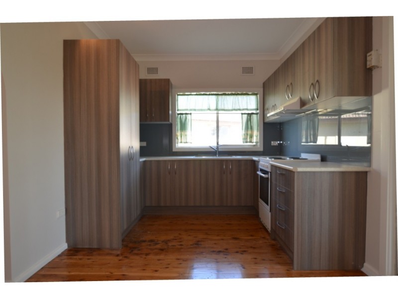 8 Illoca Place, Toongabbie NSW 2146