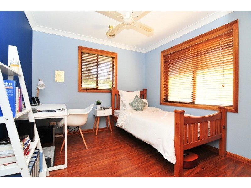 24 Austin Woodbury Place, Toongabbie NSW 2146