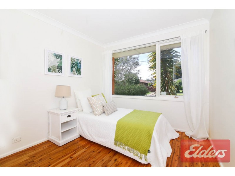 3 Greenmeadows Crescent, Toongabbie NSW 2146